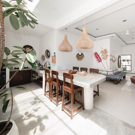 Gilang Balangan Villa Jimbaran Exteriör bild