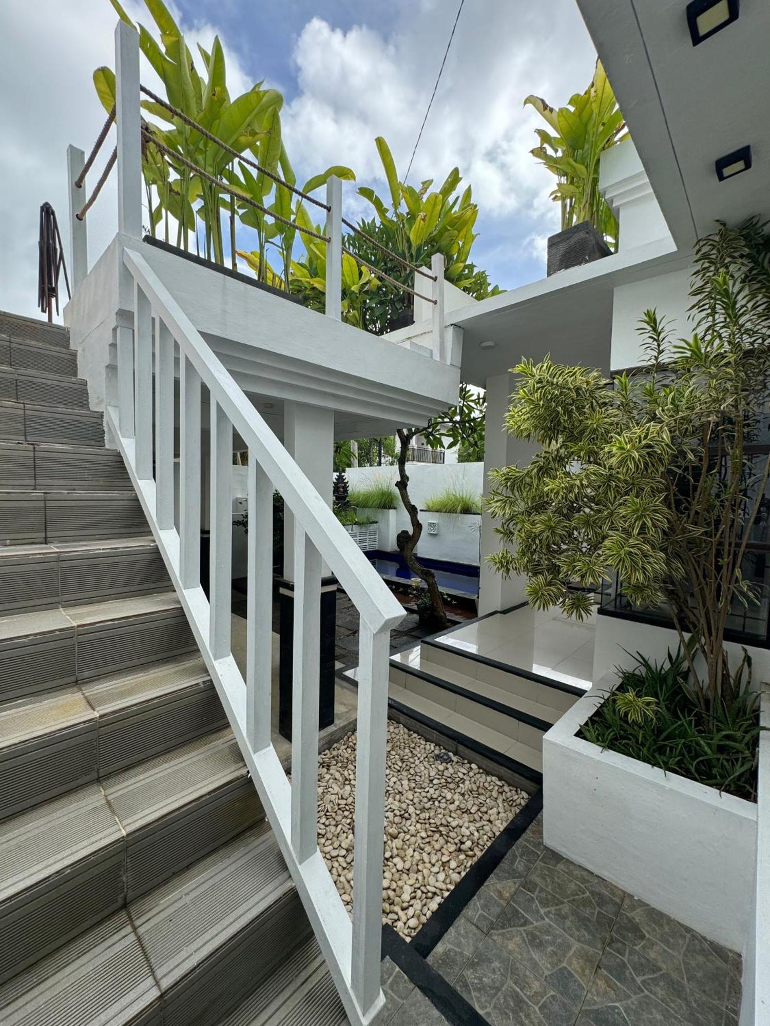 Gilang Balangan Villa Jimbaran Exteriör bild